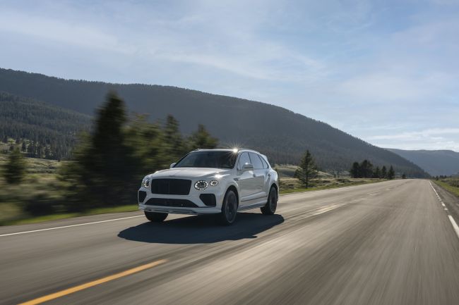 【2026 Bentayga Speed是最奢華的運動休旅，最動感的豪華老錢】