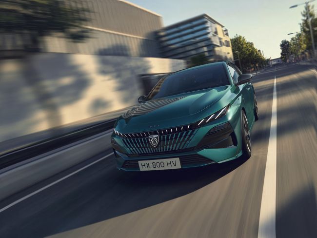 【雖是小改款但外型大更新！Peugeot 308、308 SW中期改款海外發表！】