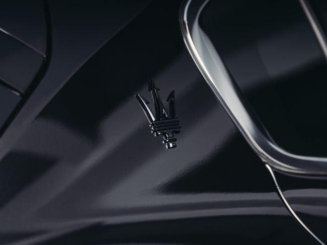 Maserati Grecale Nera Edition 黑色美學極致之作驚艷亮相 專屬私密鑑賞全臺巡迴展開　掀起義式黑潮新風尚