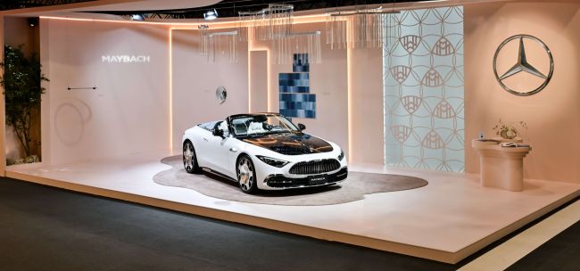 御風入藝境 Mercedes-Maybach 攜手國際藍籌藝廊貝浩登 現身 ART TAIPEI