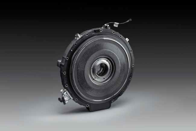 全家人代步需求和你的瘋狂性能夢 一顆世界紀錄的12kg、1000匹YASA軸向磁通馬達就足矣