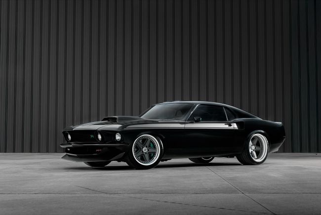 【超過800匹馬力的重製版Mustang Mach1 簡直是黑道老大專屬!Ringbrothers Kingpin重回SEMA展台!】