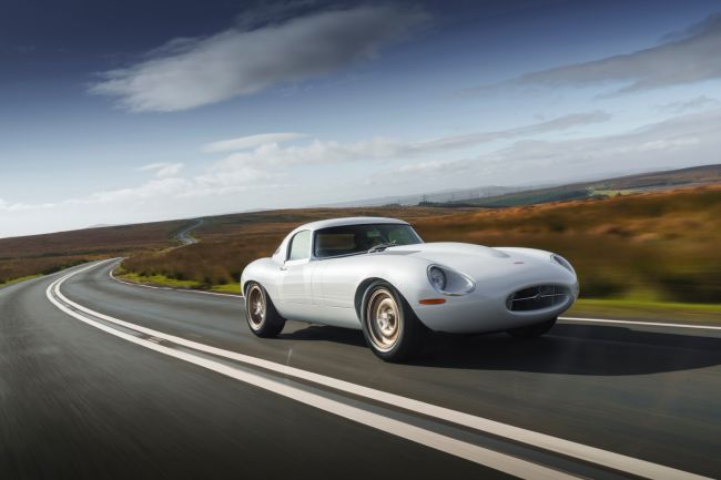 以最瘋狂且重金方式翻新Jaguar最具魅力骨董賽車 要價4000萬台幣的Eagle E-Types Lightweight GTR
