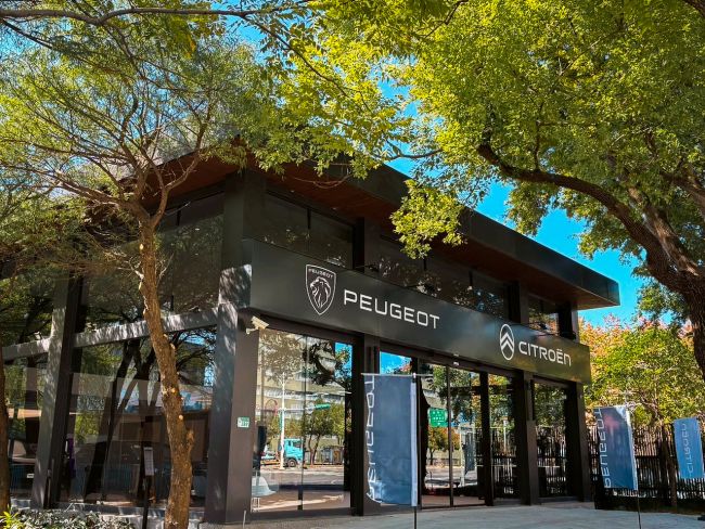 寶嘉聯合攜手星聯汽車，正式宣佈「台北市北投新車展示暨授權服務廠」全新落成開幕 星聯汽車持續深化北台灣在地服務版圖