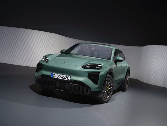 保時捷發表第二款純電動 SUV 全新保時捷 Cayenne  純電 Cayenne 寫下 SUV 科技發展新篇章