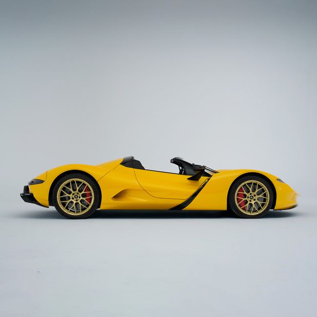 【地表最速純電超跑Aspark Owl 快到屋頂失蹤？Owl Roadster 絕美登場！】