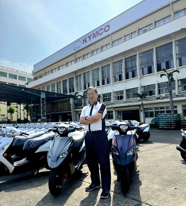 KYMCO 12 月啟動「好事成雙」 量產「大滿配」新武器「新 K1 特仕版」