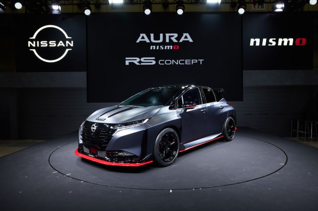 技術日產熱血未熄 Nissan Aura NISMO RS、小幅調整Fairlady Z跑車登台