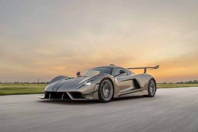 【全球唯一!突破2000匹的手排後驅敞篷極限美系超跑!Hennessey Venom F5 LF全面客製化的品牌最強手排之作!】