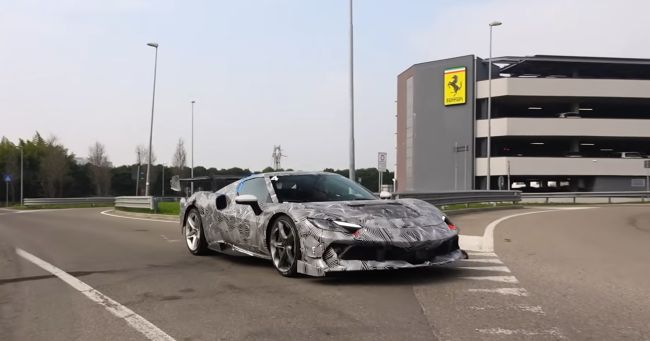 繼296 Speciale之後 更緊繃、加掛尾翼的296 CS即將推出、與911 GT3 RS一較高下？