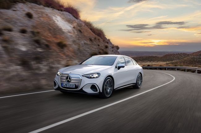 豪華電動移動生活 還得聽聽全新電動Mercedes-Benz C-Class如何定義