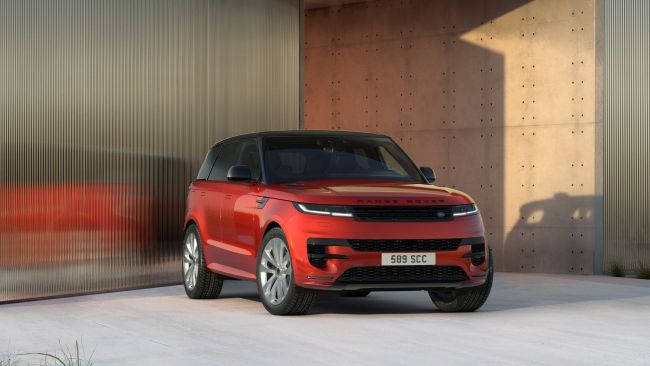 為征服而生：RANGE ROVER SPORT TWENTY EDITION  以旗艦格局引領二十載運動奢華領袖風範