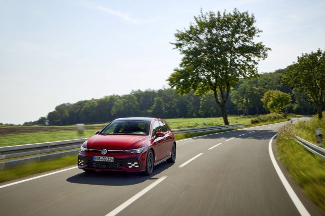 歡慶 GTI 50 週年性能傳奇　The Golf 全車系同享購車優惠 限時加碼降價回饋　The Golf Style 歡慶價 114.8 萬元起