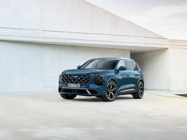 再次以最新科技定義豪華 全新第三代Audi Q7登場