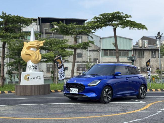 TAIWAN SUZUKI 雙車榮獲 2026 車訊風雲獎肯定 e VITARA 勇奪最佳進口小型電動車、SWIFT 再奪最佳進口小型車