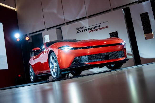 暢享南義海岸的敞篷自由風情，Ferrari Amalfi Spider 在臺盛大亮相