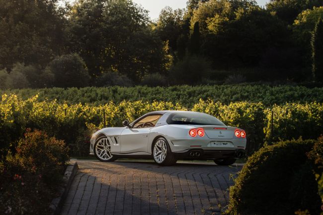 慶祝品牌百年獨特綻放 Carrozzeria Touring Superleggera Veloce12 Aperta