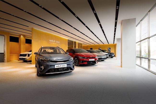 Kia Select原廠精選中古車展，高雄民族展間熱烈登場 8月23日當日限定，逾40台主管配車/公務/試乘車展示 最高享逾70萬專屬禮遇