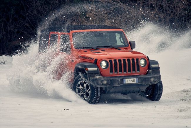 Jeep® Wrangler 一個月內交車突破百輛 純正美式越野魅力持續升溫  Jeep® 重返台灣再寫重要里程碑