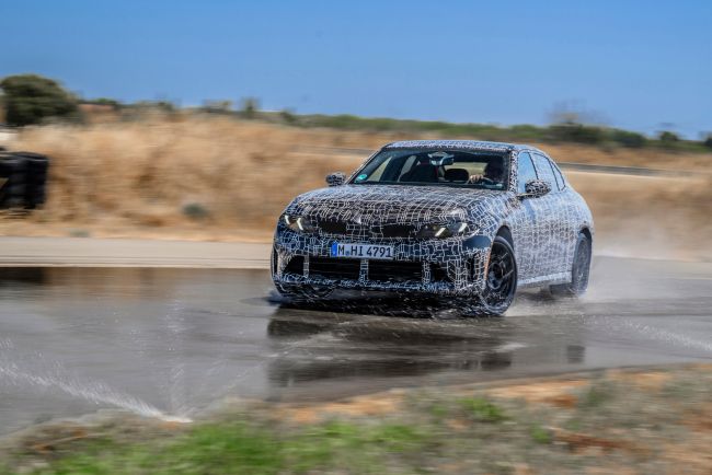 經典直六引擎繼續高唱 443匹馬力、帶甩尾模式的BMW M350 xDrive即將登場