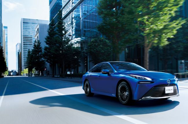 響應政府2050淨零排放 和泰汽車專案引進最新氫能電動車「TOYOTA MIRAI」