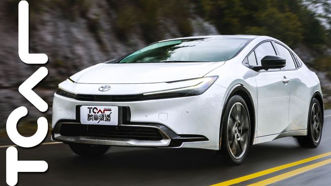[新車試駕] 造型、性能、環保無可挑剔 Toyota Prius PHEV