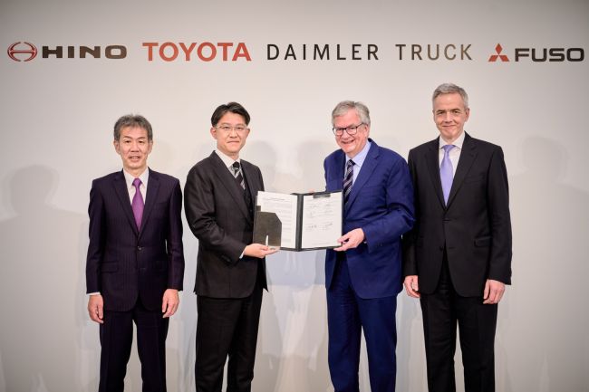 Daimler Truck及Toyota Motor Corporation宣告共同簽署合作備忘錄 加速先進技術開發及合併Mitsubishi Fuso Truck and Bus Corporati