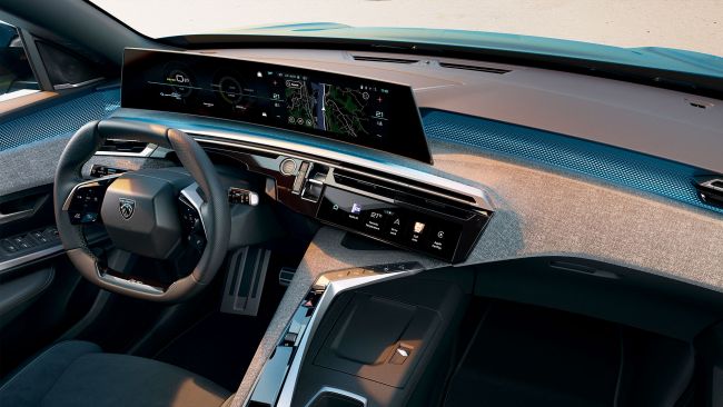 不只搭載曲面螢幕 手勢啟閉車輛、觸控排檔都在全新Peugeot 3008的Panoramic i-Cockpit