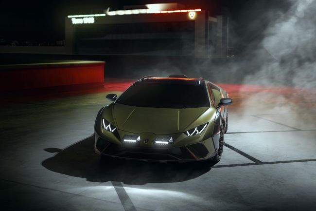 超越地界，全新Lamborghini Huracán Sterrato 抵臺亮相 品牌首部V10全地形性能車款，開拓超級跑車的全新視界